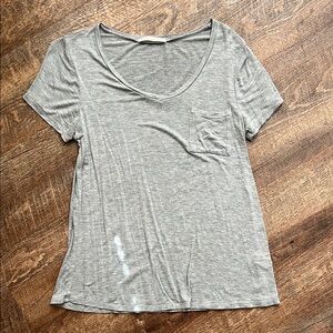 Active Basic V-Neck Top